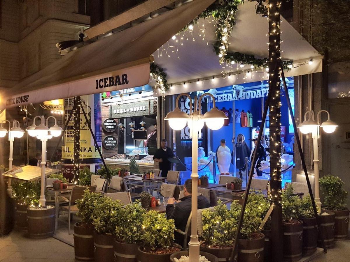 Like Studio City Centrum, Wifi, Terrace Budapest Exteriör bild